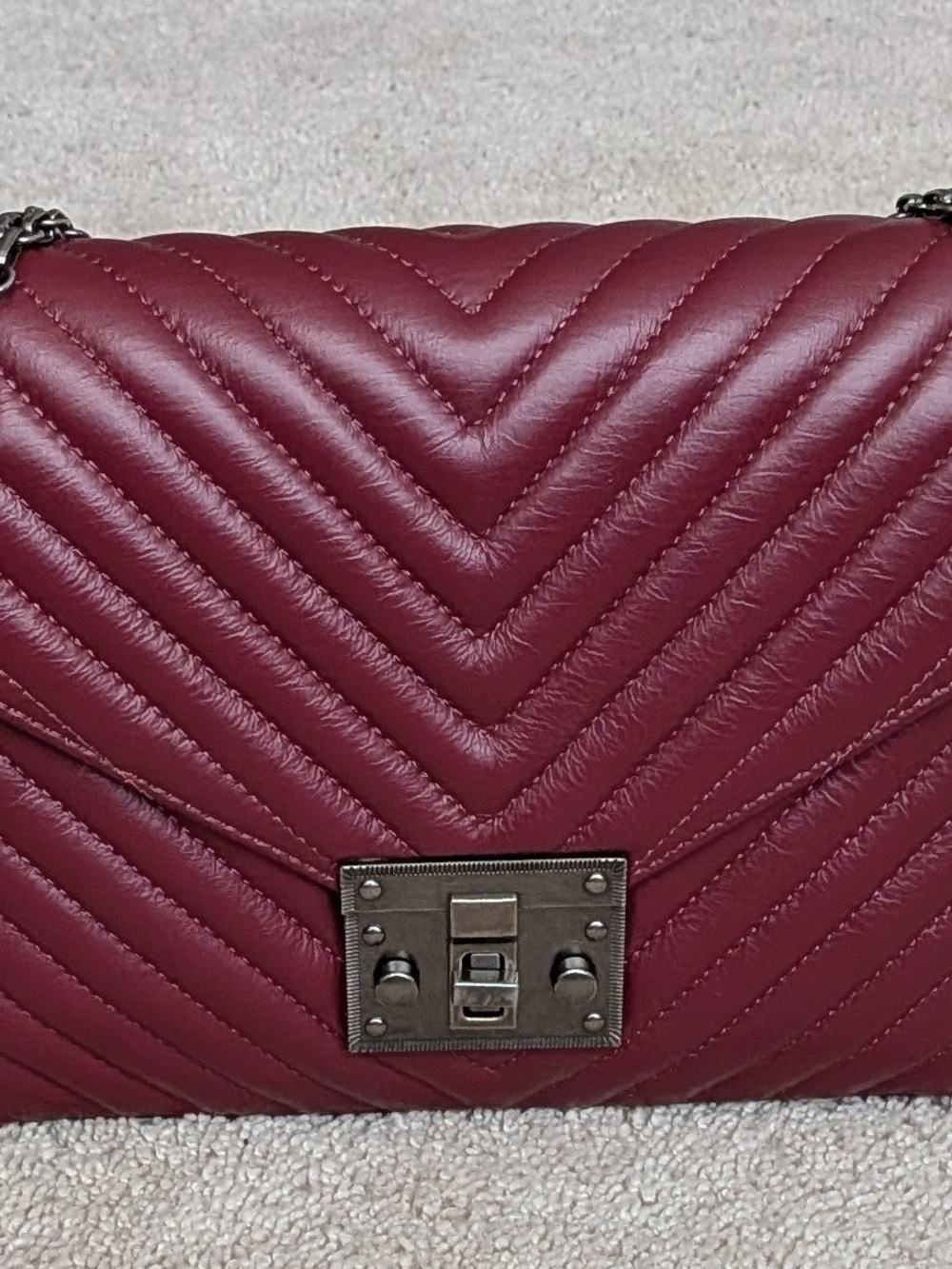 Chiara Ferretti Quilted Chevron Burgundy Leather Shoulder Bag Used-Very Good
